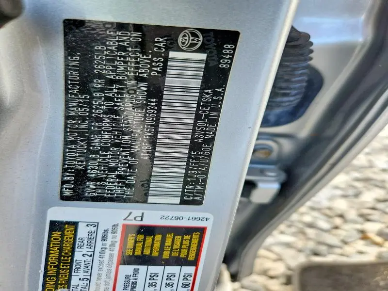 2015 TOYOTA CAMRY SE  