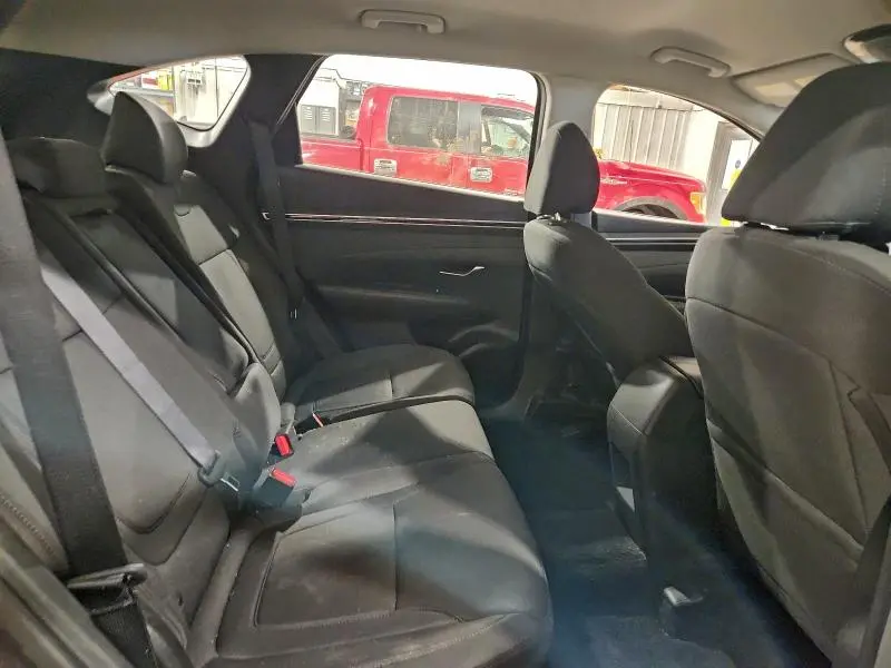 2023 HYUNDAI TUCSON SE  