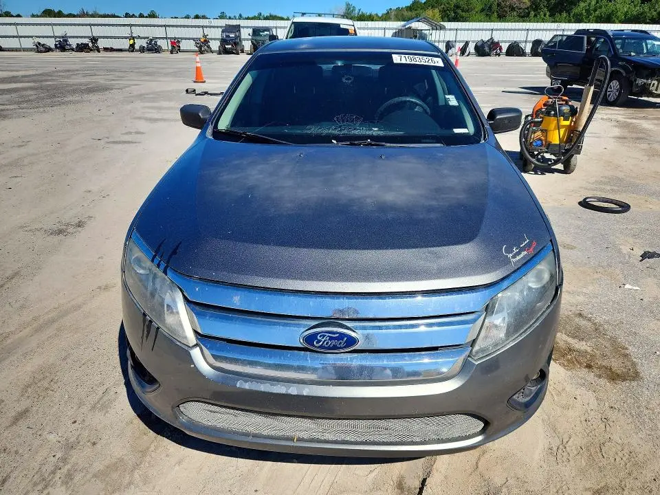 2010 FORD FUSION SE  