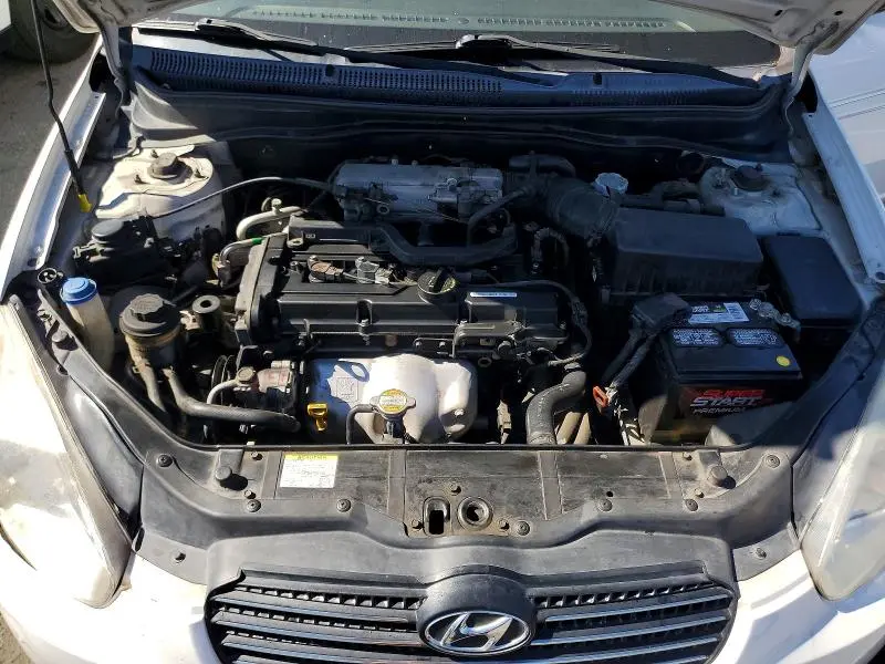 2011 HYUNDAI ACCENT GLS  