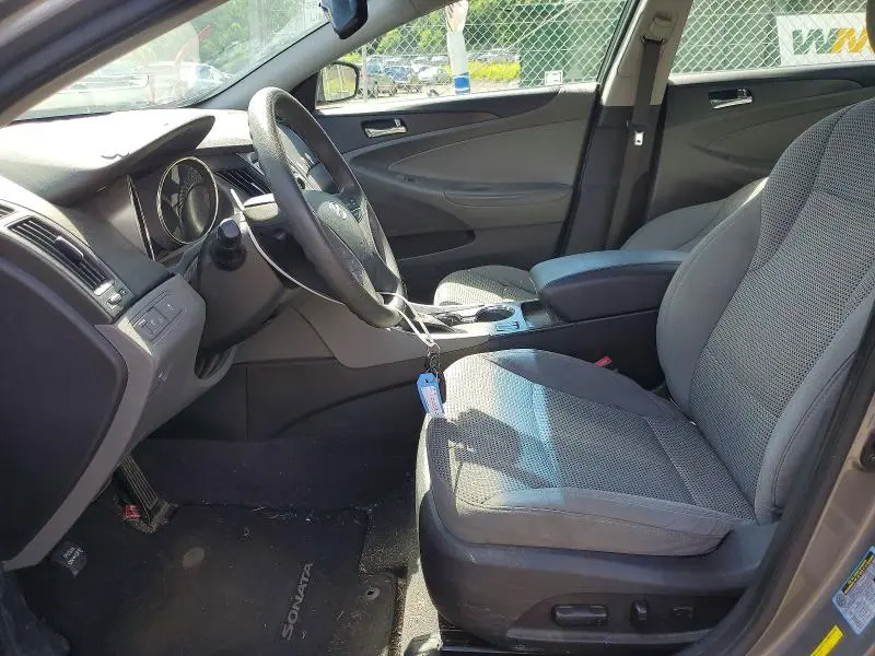 2013 HYUNDAI SONATA GLS  
