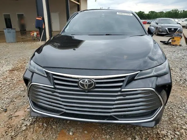 2019 TOYOTA AVALON XLE  
