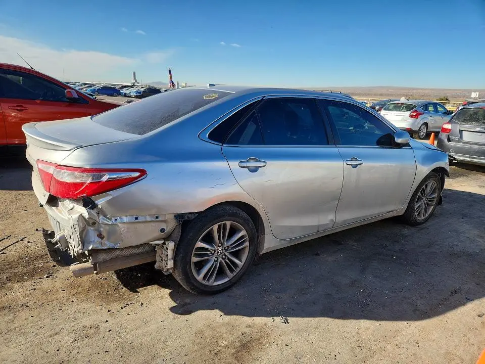 2015 TOYOTA CAMRY LE  