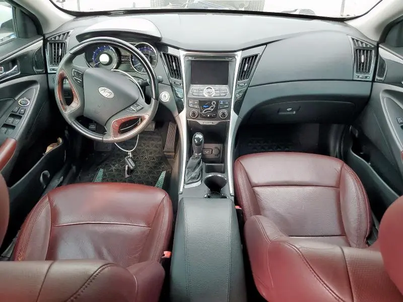 2012 HYUNDAI SONATA SE  