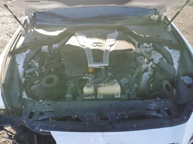 2018 INFINITI Q50 LUXE  