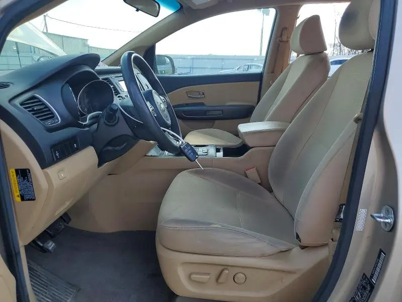2017 KIA SEDONA LX  