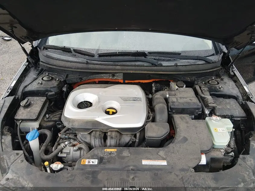 2016 HYUNDAI SONATA HYBRID SE