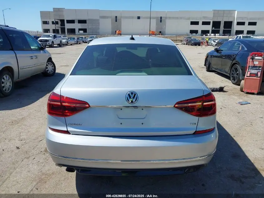 2017 VOLKSWAGEN PASSAT 1.8T R-LINE