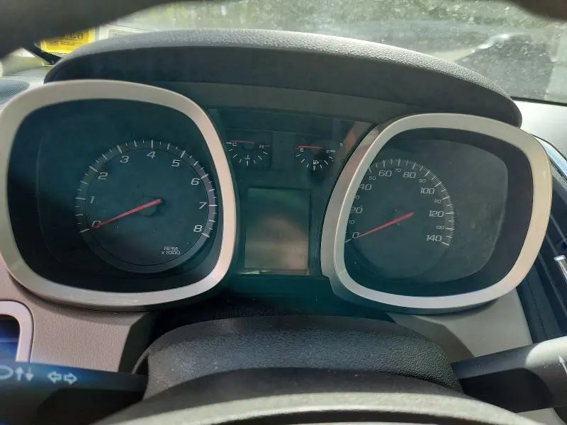 2010 CHEVROLET EQUINOX LT  
