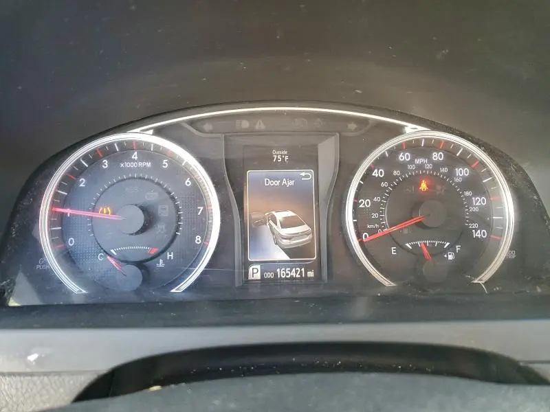 2016 TOYOTA CAMRY LE  