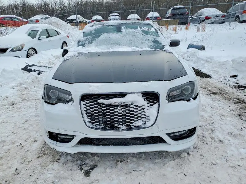 2019 CHRYSLER 300 S  