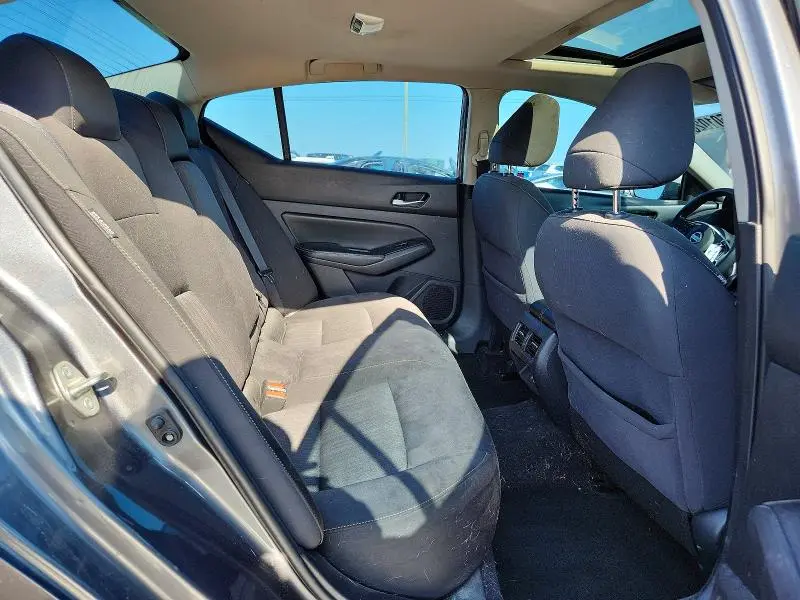 2019 NISSAN ALTIMA SV  