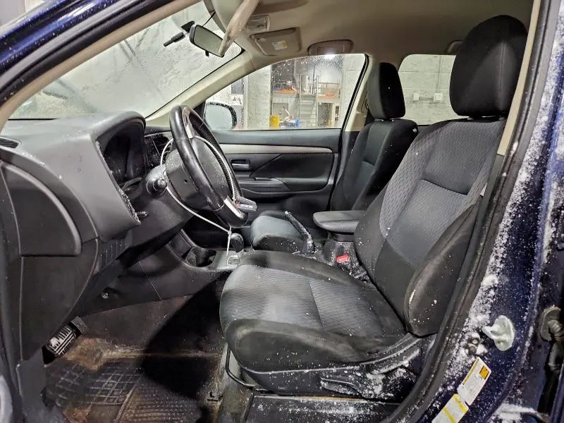 2014 MITSUBISHI OUTLANDER SE  