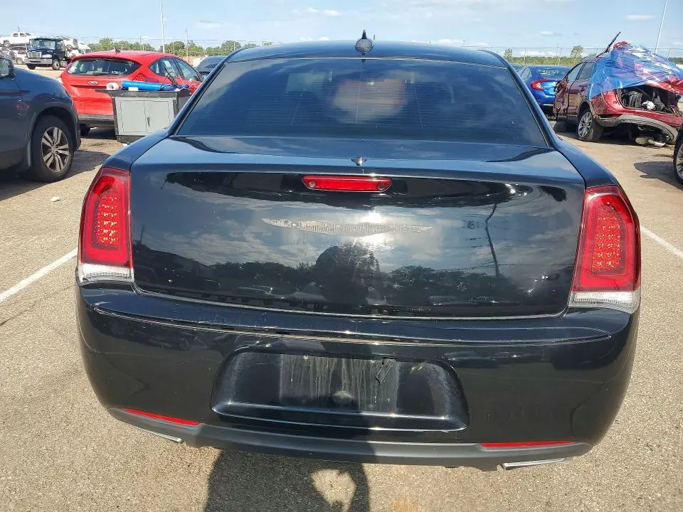 2019 CHRYSLER 300 TOURING  
