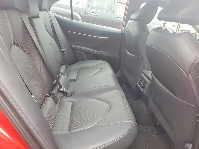 2023 TOYOTA CAMRY XLE  
