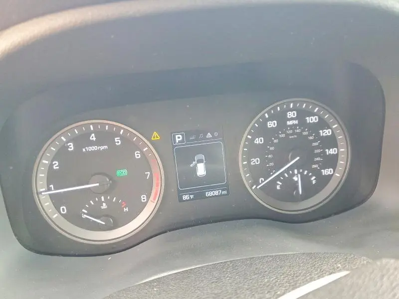 2017 HYUNDAI TUCSON SE  