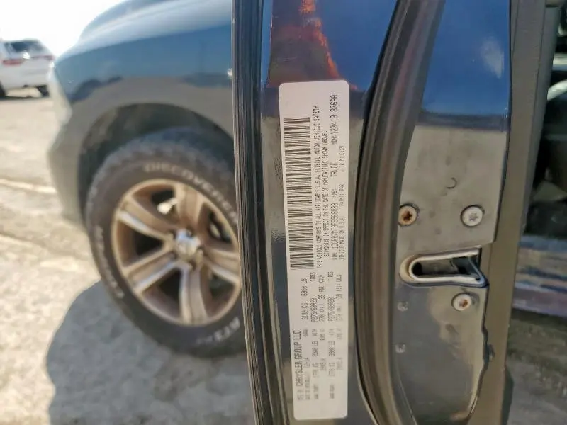 2015 RAM 1500 SPORT  