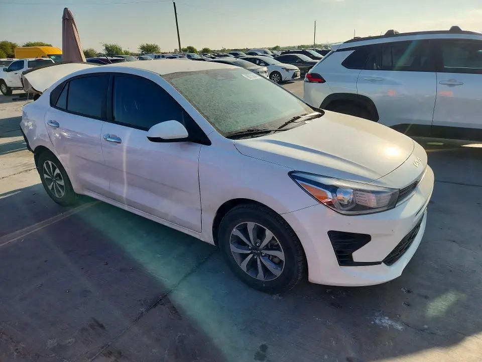 2023 KIA RIO S  