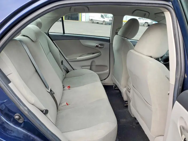 2013 TOYOTA COROLLA LE  