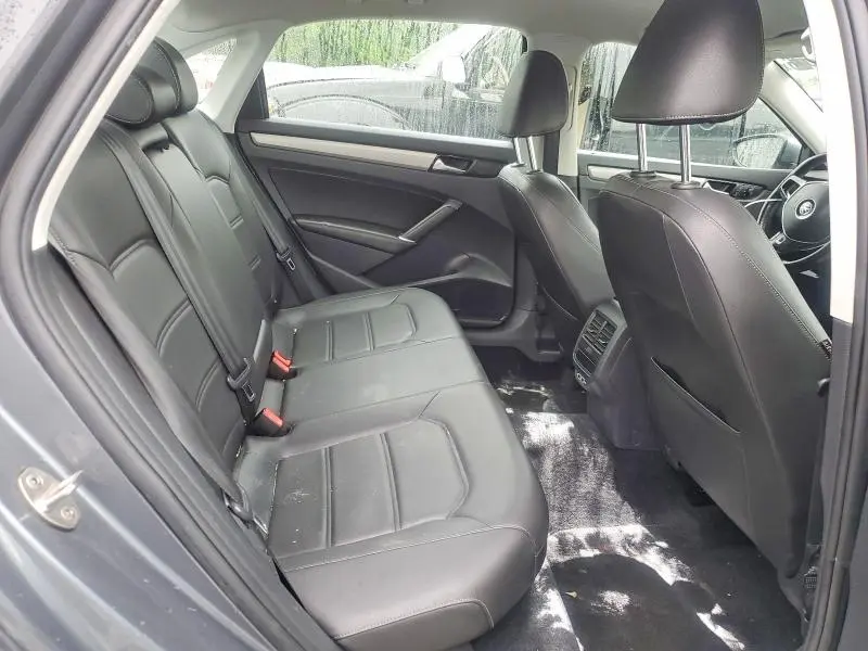 2020 VOLKSWAGEN PASSAT SE  