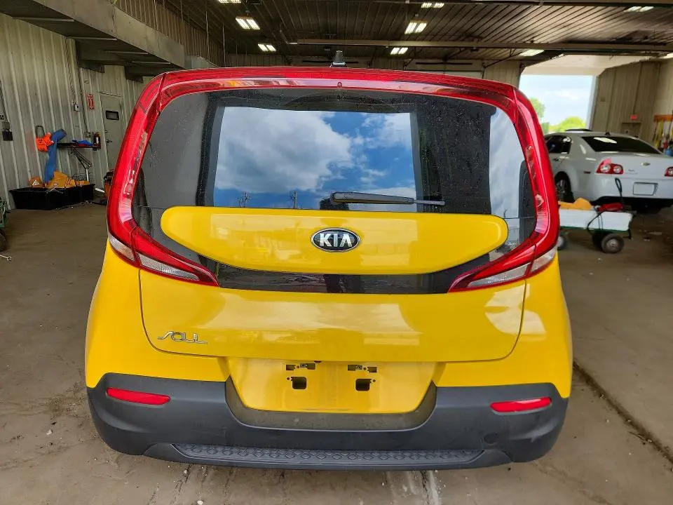 2020 KIA SOUL LX  