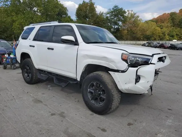 2017 TOYOTA 4RUNNER SR5/SR5 PREMIUM  