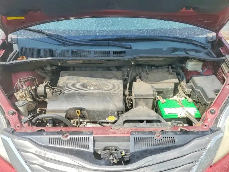 2011 TOYOTA SIENNA XLE 7-PASSENGER AUTO ACCESS SEAT  
