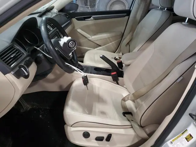 2017 VOLKSWAGEN PASSAT R-LINE