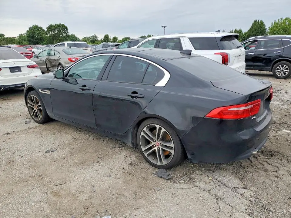 2017 JAGUAR XE PREMIUM  