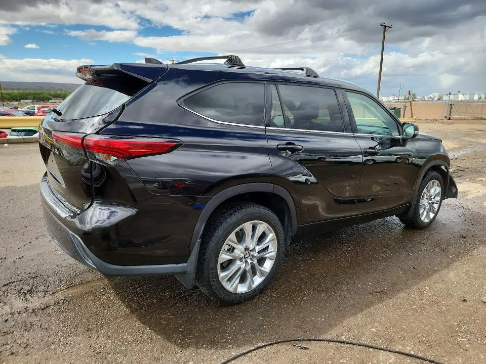 2020 TOYOTA HIGHLANDER LIMITED  