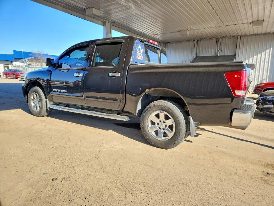 2014 NISSAN TITAN SV  