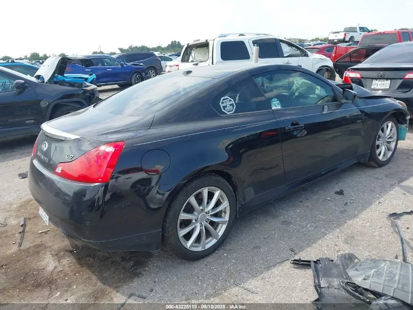 2013 INFINITI G37 JOURNEY