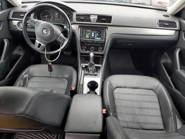 2015 VOLKSWAGEN PASSAT SE  