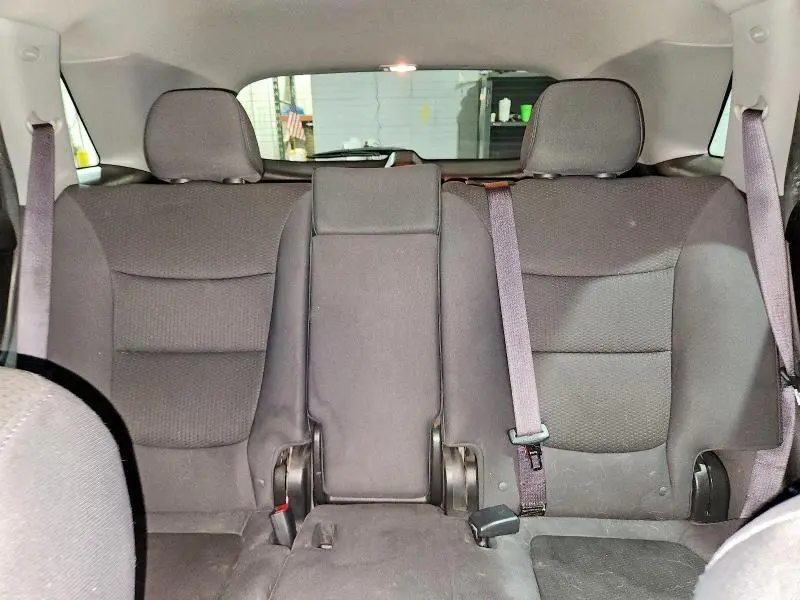 2011 KIA SORENTO LX  