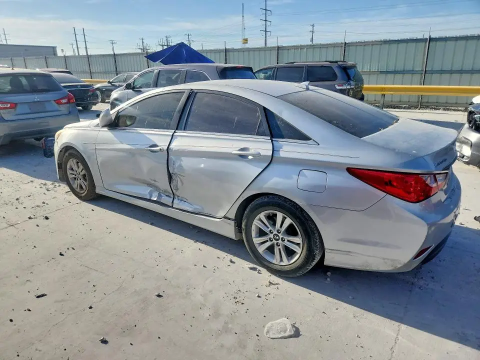 2014 HYUNDAI SONATA GLS  