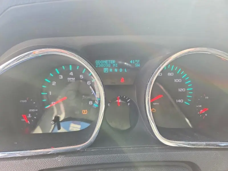 2011 CHEVROLET TRAVERSE LT  