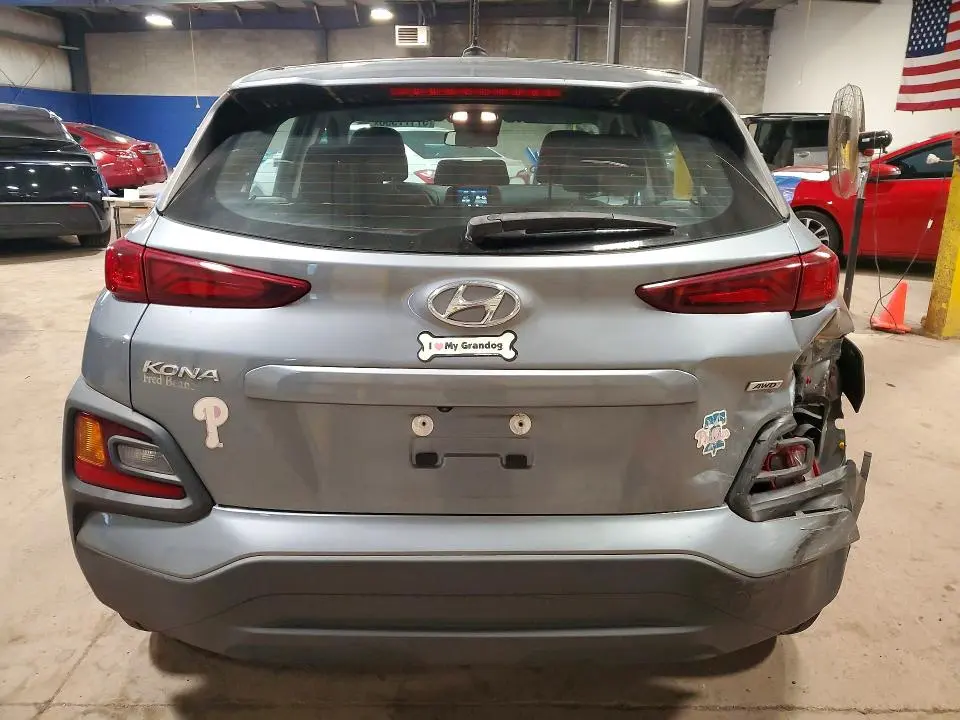 2021 HYUNDAI KONA SE  