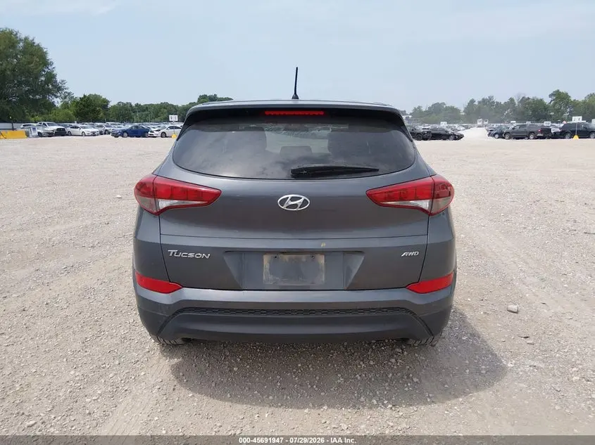 2018 HYUNDAI TUCSON SE