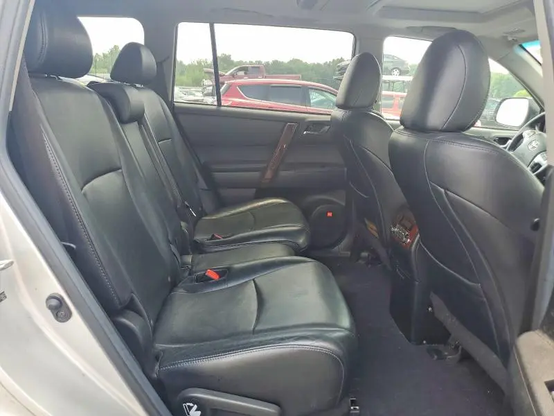 2012 TOYOTA HIGHLANDER LIMITED  