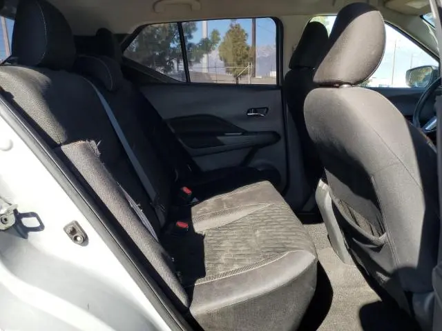 2021 NISSAN KICKS SV  