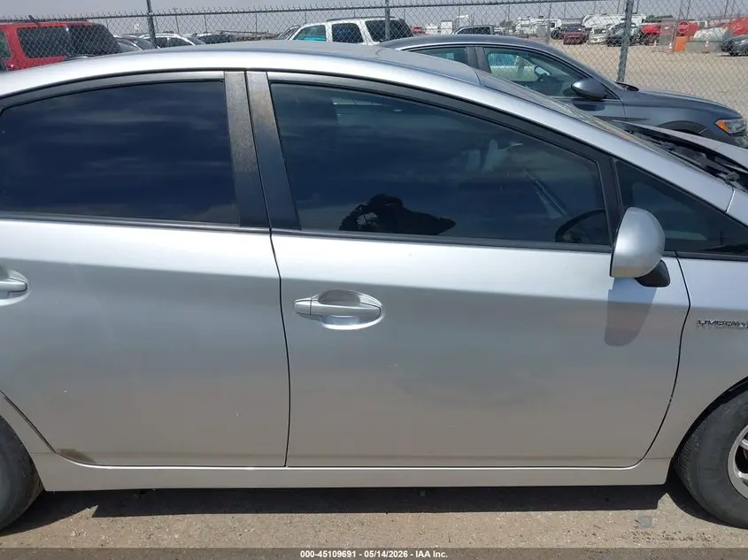 2011 TOYOTA PRIUS TWO