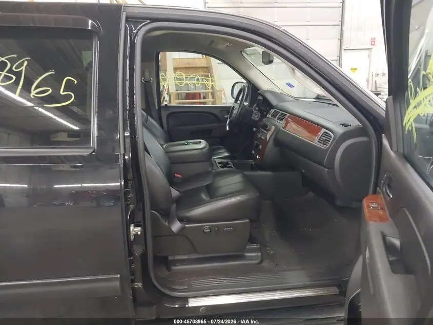 2011 CHEVROLET SILVERADO 1500 LTZ