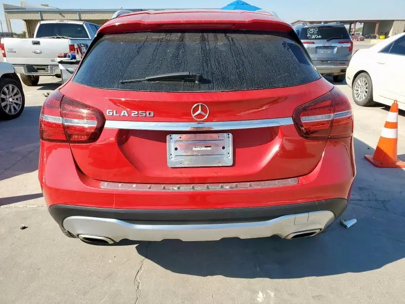 2018 MERCEDES-BENZ GLA 250  