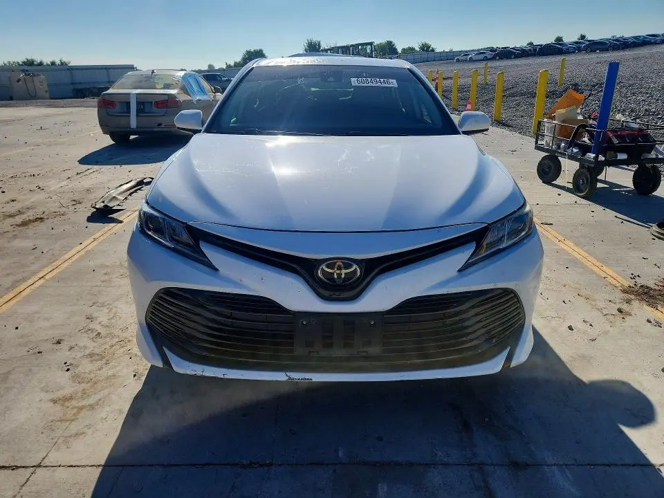 2019 TOYOTA CAMRY LE  