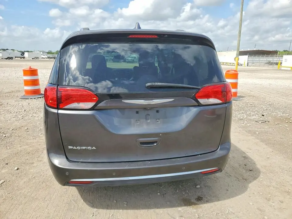 2017 CHRYSLER PACIFICA TOURING L PLUS  