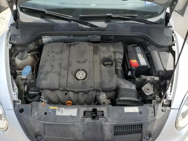 2013 VOLKSWAGEN BEETLE   