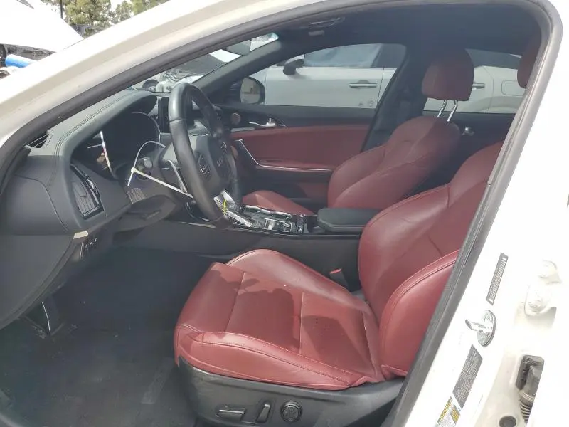2023 KIA STINGER GT-LINE  