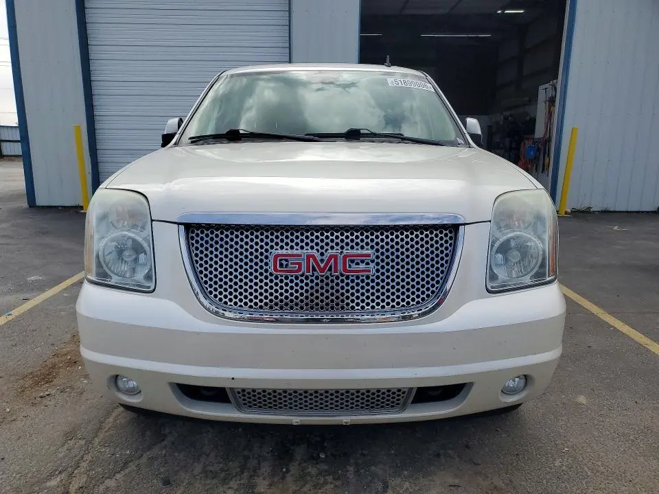 2011 GMC YUKON DENALI  
