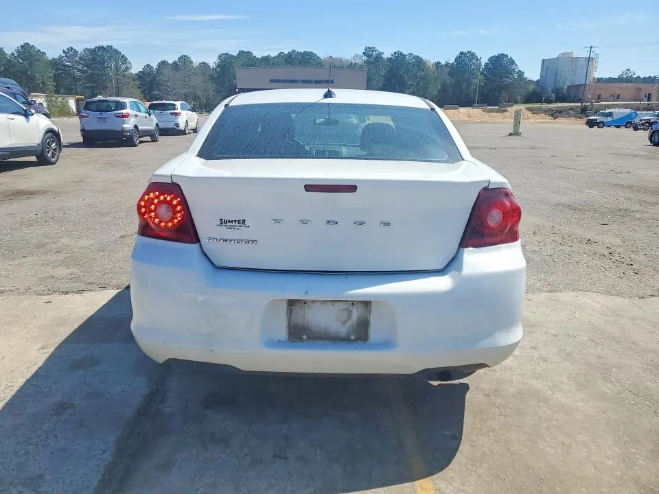 2014 DODGE AVENGER SE  
