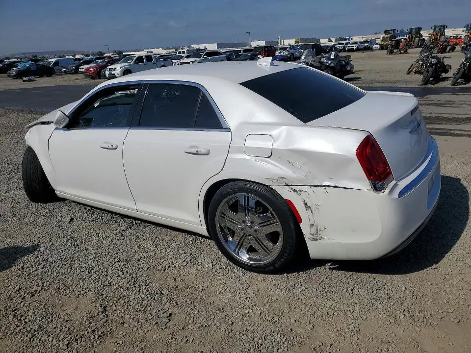 2015 CHRYSLER 300 LIMITED  